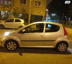 פיג'ו 107 Trendy אוט' 1.0 (70 כ''ס) בנזין 2011 למכירה בבני ברק