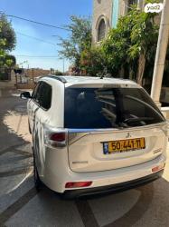 מיצובישי אאוטלנדר Instyle אוט' 7 מק' 2.0 (150 כ"ס) בנזין 2013 למכיר