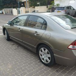 הונדה סיוויק סדאן החדשה LS אוט' 1.8 (140 כ''ס) בנזין 2007 למכירה