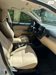 מיצובישי אאוטלנדר Instyle אוט' 7 מק' 2.0 (150 כ"ס) בנזין 2013 למכיר