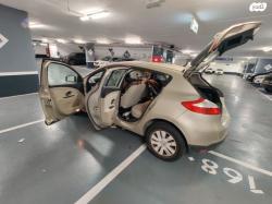 רנו מגאן דור 3 (2009-2017) EX אוט' 1.6 (110 כ''ס) בנזין 2010 למכירה בפר