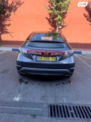 הונדה סיוויק האצ'בק החדשה Comfort אוט' 1.8 (140 כ''ס) בנזין 2011 למ