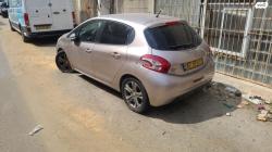 פיג'ו 208 Active אוט' 1.6 (120 כ"ס) בנזין 2012 למכירה בפתח תקווה