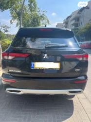 מיצובישי אאוטלנדר Premium אוט' 7 מק' 2.5 (181 כ"ס) בנזין 2021 למכיר