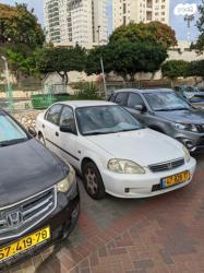 הונדה סיוויק (עד 2006) SR ידני 1.6 (125 כ''ס) בנזין 2000 למכירה באש