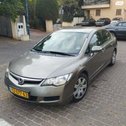 הונדה סיוויק סדאן החדשה LS אוט' 1.8 (140 כ''ס) בנזין 2007 למכירה