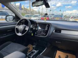 מיצובישי אאוטלנדר Intense אוט' 7 מק' 2.0 (150 כ"ס) בנזין 2017 למכיר