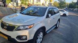 קיה סורנטו 4X4 Premium אוט' 7 מק' 2.4 (174 כ''ס) בנזין 2011 למכירה בחו