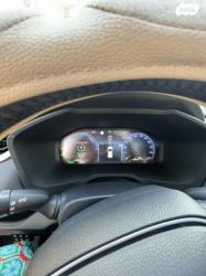 טויוטה RAV4 הייבריד E-motion Sky הייבריד אוט' 2.5 (178 כ''ס) בנזין 202
