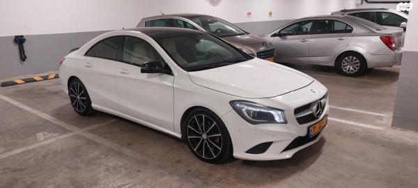 מרצדס CLA CLA200 Urban אוט' 1.6 (156 כ"ס) בנזין 2015 למכירה בעכו