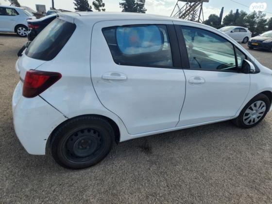 טויוטה יאריס Sol אוט' 1.3 (99 כ"ס) בנזין 2016 למכירה בחריש