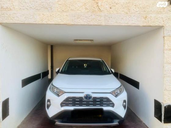 טויוטה RAV4 הייבריד E-xperience הייבריד 5 דל' אוט' 2.5 (178 כ''ס) בנזין 2019 למכירה במודיעין מכבים רעות