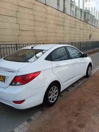 יונדאי i25 Inspire אוט' 1.4 (109 כ''ס) בנזין 2011 למכירה ברחובות