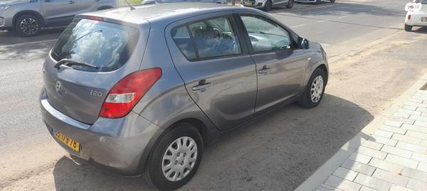 יונדאי i20 Inspire אוט' 1.4 (100 כ"ס) [2009-2015] בנזין 2011 למכירה בבאר יעקב
