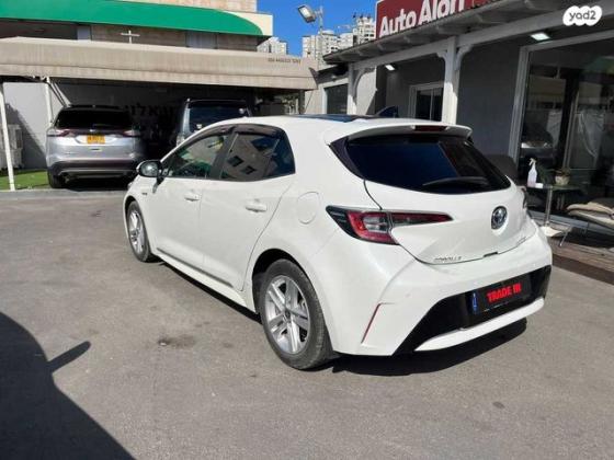 טויוטה קורולה הייבריד Excite Sky אוט' 1.8 (98 כ''ס) בנזין 2021 למכירה בבת ים