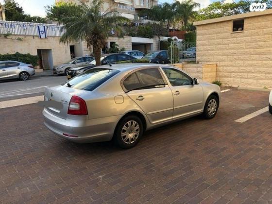 סקודה אוקטביה Ambiente אוט' 1.2 (105 כ''ס) בנזין 2012 למכירה בחיפה