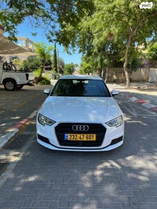 אאודי A3 אוט' 3 דל' 1.4 (150 כ"ס) בנזין 2017 למכירה בהרצליה