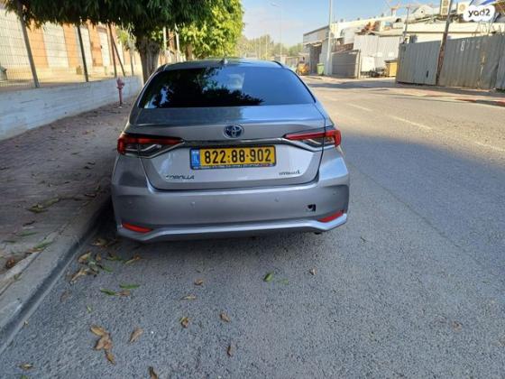 טויוטה קורולה הייבריד Sense סדאן אוט' 1.8 (98 כ''ס) בנזין 2022 למכירה בפתח תקווה