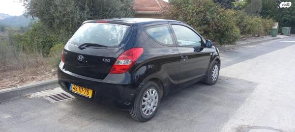 יונדאי i20 Inspire ידני 3 דל' 1.4 (100 כ''ס) בנזין 2011 למכירה בבית זית