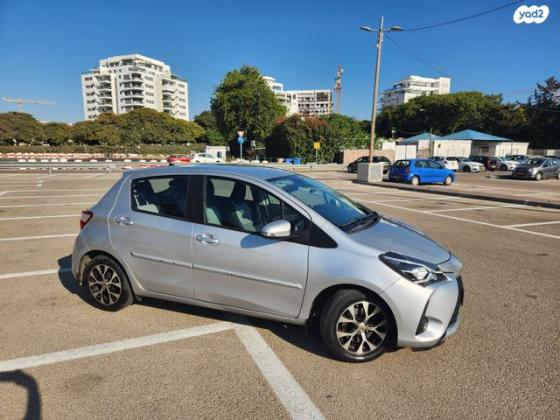 טויוטה יאריס Style אוט' 1.5 (112 כ"ס) בנזין 2017 למכירה בחדרה