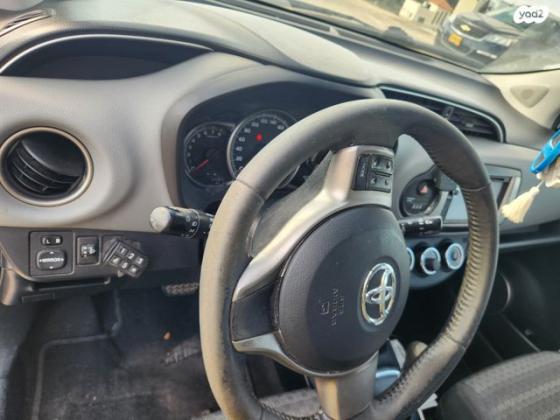 טויוטה יאריס Sol אוט' 1.3 (99 כ"ס) בנזין 2016 למכירה בחריש