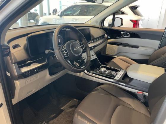 קיה קרניבל Premium אוט' 7 מק' 3.5 (272 כ"ס) בנזין 2023 למכירה בראשון לציון