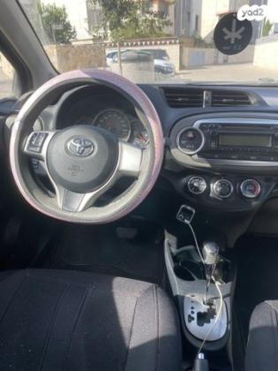 טויוטה יאריס Sol אוט' 1.3 (99 כ"ס) בנזין 2012 למכירה בצור הדסה