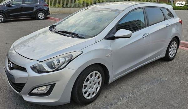 יונדאי i30 Inspire סטיישן אוט' 1.6 (135 כ"ס) בנזין 2013 למכירה באופקים