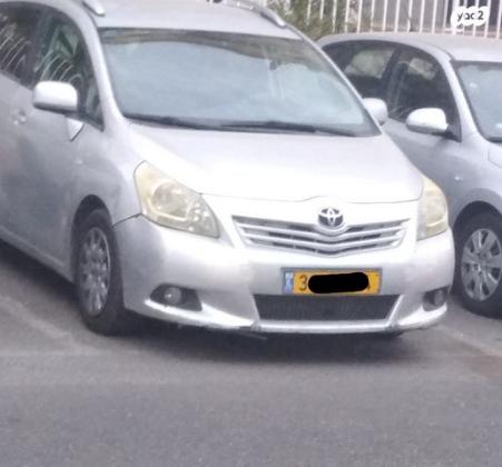 טויוטה ורסו GLI Plus אוט' 1.8 (147 כ"ס) בנזין 2011 למכירה בטבריה