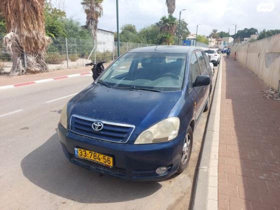 טויוטה אוונסיס ורסו GLI אוט' 8 מק' 2.0 (150 כ''ס) בנזין 2004 למכירה בראש העין