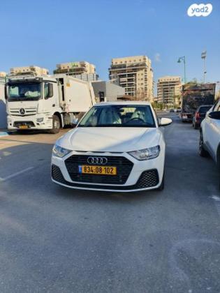 אאודי A1 Sportback Comfort אוט' 1.0 (110 כ''ס) בנזין 2022 למכירה בחיפה