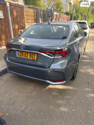 טויוטה קורולה הייבריד Sun סדאן אוט' 1.8 (98 כ''ס) בנזין 2021 למכירה בתל אביב יפו