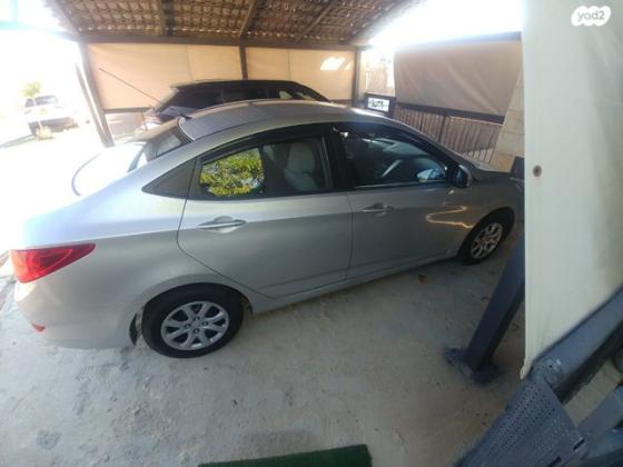 יונדאי i25 Inspire אוט' 1.4 (109 כ''ס) בנזין 2011 למכירה ברחובות