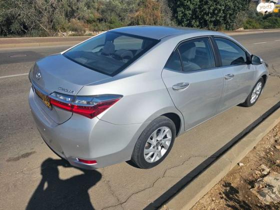 טויוטה קורולה GLI אוט' 1.6 (132 כ''ס) [2016 ואילך] בנזין 2017 למכירה בברקן