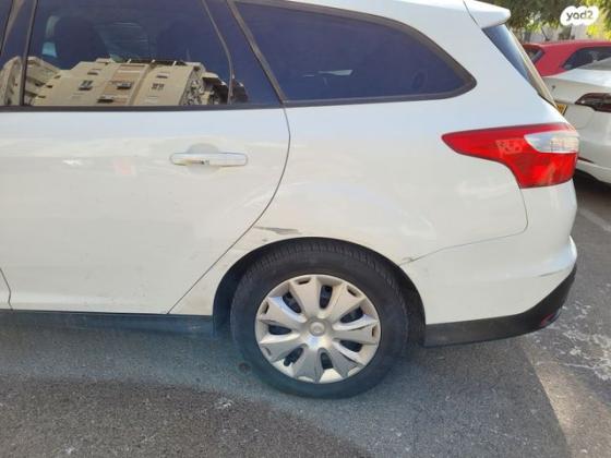 פורד פוקוס Trend סטיישן אוט' 1.6 (125 כ''ס) בנזין 2013 למכירה בתל אביב יפו