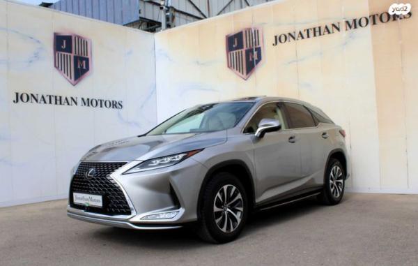 לקסוס RX300 4X4 Luxury אוט' 2.0 (238 כ''ס) בנזין 2021 למכירה בחיפה