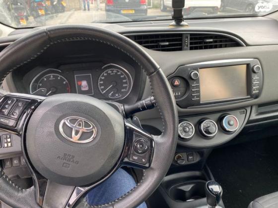 טויוטה יאריס Style אוט' 1.5 (112 כ"ס) בנזין 2018 למכירה ברמת גן