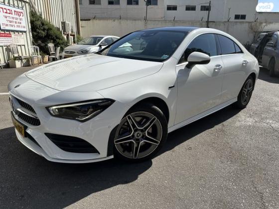 מרצדס CLA CLA250 E AMG הייבריד אוט' 1.3 (160 כ''ס) ק'-2 היברידי חשמל / בנזין 2020 למכירה בפתח תקווה