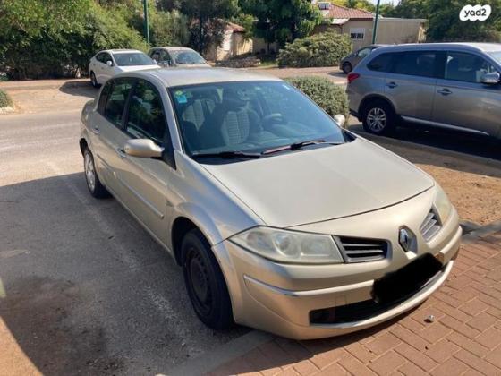 רנו מגאן דור 2 (2004-2010) Business אוט' 4 דל' 1.6 (110 כ''ס) בנזין 2008 למכירה במצפה אילן