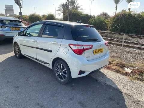 טויוטה יאריס Black Top אוט' 1.5 (112 כ"ס) בנזין 2020 למכירה בחיפה