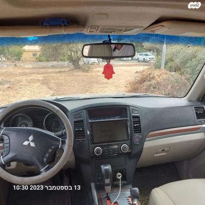 מיצובישי פג'רו ארוך 4X4 Dakar אוט' דיזל 7 מק' 3.2 (170 כ''ס) דיזל 2008 למכירה בכפר חרוב