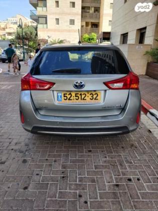 טויוטה אוריס הייבריד TS Sky סטיישן הייבריד אוט' 1.8 (99 כ"ס) בנזין 2015 למכירה בנתניה