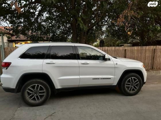 ג'יפ / Jeep גרנד צ'ירוקי 4X4 Laredo אוט' 5 מק' 3.6 (286 כ''ס) בנזין 2022 למכירה במשמר השבעה