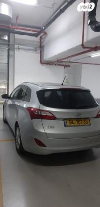 יונדאי i30 Inspire סטיישן אוט' 1.6 (135 כ"ס) בנזין 2015 למכירה בנתניה