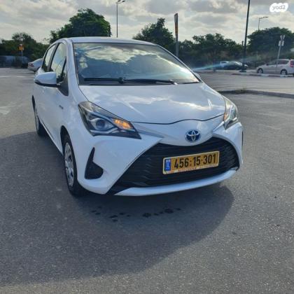 טויוטה יאריס הייבריד Eco אוט' 1.5 (73 כ''ס) בנזין 2018 למכירה בנתניה