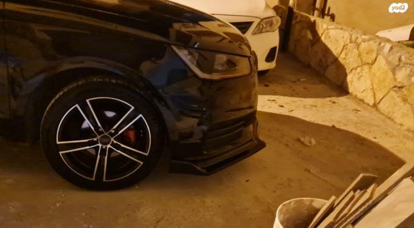 אאודי A1 Sportback אוט' 1.0 (95 כ''ס) בנזין 2016 למכירה בבית ג'ן