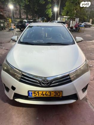 טויוטה קורולה GLI-FL אוט' 1.6 (132 כ''ס) [2013-2016] בנזין 2014 למכירה בחיפה