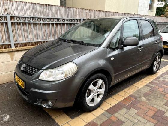 סוזוקי SX4 GLX-HB הצ'בק אוט' 1.6 (119 כ''ס) בנזין 2009 למכירה ביבנה