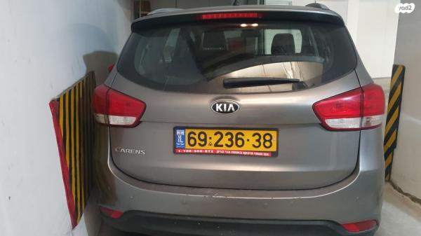 קיה קארנס LX אוט' 7 מק' 2.0 (166 כ"ס) בנזין 2016 למכירה בבני ברק