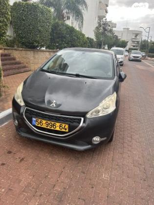 פיג'ו 208 Active אוט' 1.6 (120 כ"ס) בנזין 2014 למכירה בראשון לציון